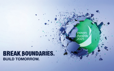 Grüner Inovyn Awards 2025 Ball durchbricht Wand, Slogan "Break Boundaries. Build Tomorrow."